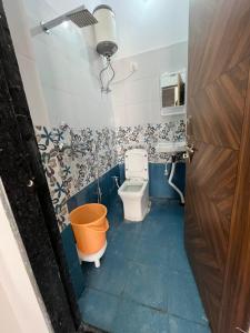 Unique 1RK with Balcony in malviya nagar near jaipur airport