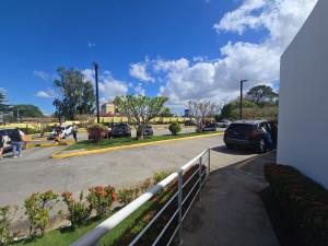 Modern executive apartment with views and parking