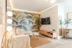 Playa a 2 min, vistas al mar, AC y piscina