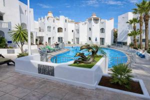 Party Coast Apartment for Young Travelers