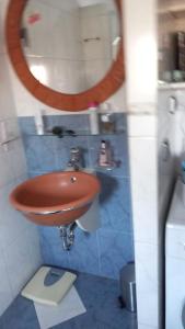 Eenpersoonskamerskamer, gezamenlijk gebruik badkamer en toilet