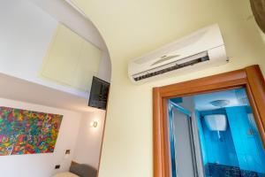 Tiny Steps to Piazza di Spagna