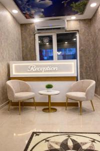 Royal Fsm Suites