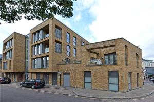 Stylish 1-Bed Greenwich Flat - Fast Links to Canary Wharf