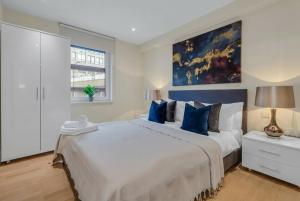 Stylish 1-Bed Greenwich Flat - Fast Links to Canary Wharf