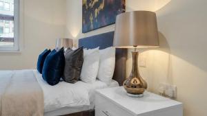 Stylish 1-Bed Greenwich Flat - Fast Links to Canary Wharf