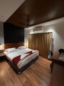 Casa Marina Beachfront Resort