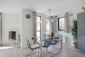 6 - Persoons de Vlaamse Reus 195 Bungalow