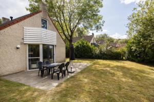 4 - Persoons Lakeside Bungalow