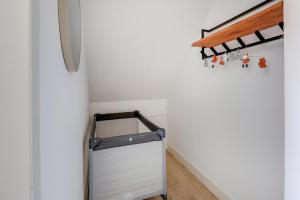 6 - Persoons Lake Area 18 Bungalow