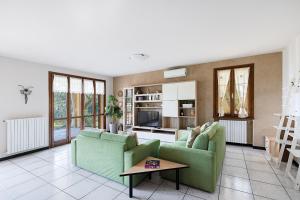 Le Villette by Whale Homes