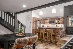 Basecamp Lodge Cabin Chic Meets Cozy Comfort