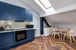 Golden Apartments Warsaw - Mar 3