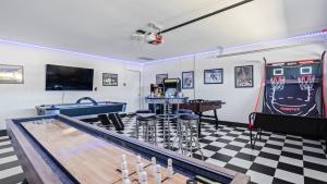 Near Camelback Mtn Old Town Trails Golf Spas w Pool Hot Tub Camelback Casa by AvantStay