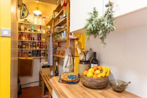 Spacious 4 bed home to sleep 9, parking for 4 cars