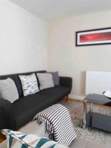 Seaside Cottage Ideal for Families and Surfers