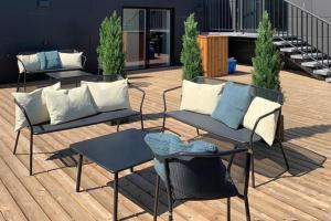 Cozy center Studio with Gym & Terrace