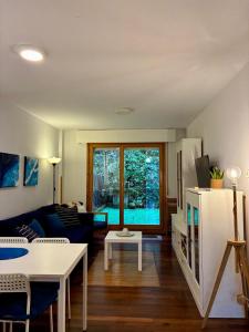 Casa de Claudia Comillas- Jardín privado - A 10 metros del Capricho de Gaudí