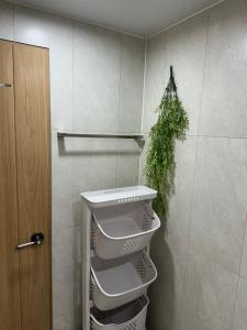 5min to Seoul Station Newly Renovated Modern 2BR Airport Rail Family & Groups