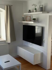 Yellow House Apartments - Top 3