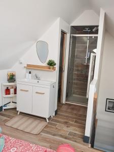 Nice little duplex house in Elancourt village