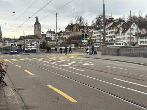 2 Rooms in Center of Zürich HB Station