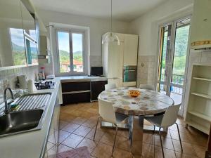 Amplia Casa para 7 con Naturaleza, Descanso y Terraza