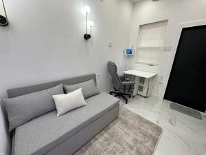 Modern Tiny Home Fast NYC Access Private
