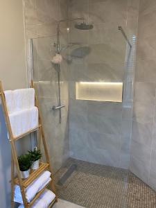 Bright and cozy apartment on Grand Canal Greenway