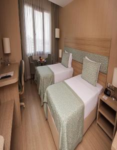 Hotel Tu Casa Stay Near Delhi Airport