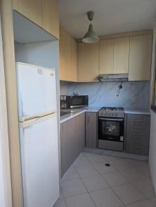 Apartamento La California Norte frente al CC Lider