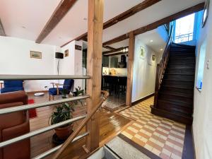 Avenue 15 Boudry Suites