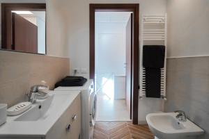 Binario Uno, A Due Passi dalla Stazione