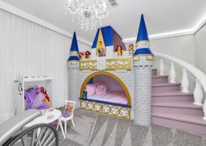 Brand NEW Home 09 BedroomsPoolGame Room