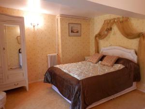 B&B / Chambres d'hotes Chateau Ardilleux : photos des chambres