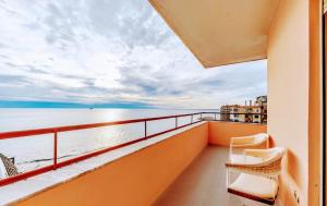 Beachfront Central Apartments