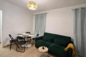 4 personnes - Proche Centrex et Disneyland