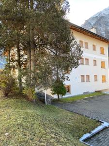 Hurst Haus, Bergün - Preda run and near Davos for WEF