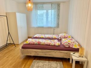 Happy Home near Airport - Free Parking