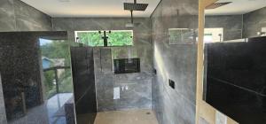 Happiness Paraty com Passeio de Barco incluso