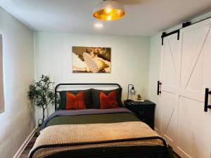 Modern Decatur Apt A near Emory, Midtown, & Downtown