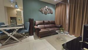 One bedroom condo with sea and city view near Pattaya Beach Pool Wi Fi