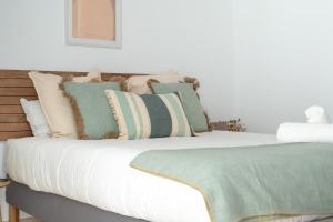 Luminoso y elegante estudio con vistas al Mediterráneo