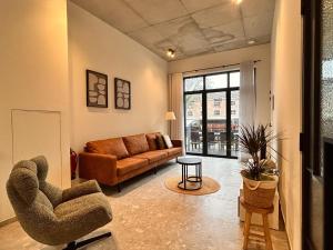 Spacious 3-Floor Holiday Home for 8 Guests