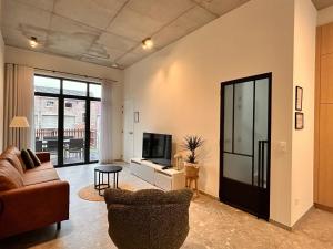 Spacious 3-Floor Holiday Home for 8 Guests