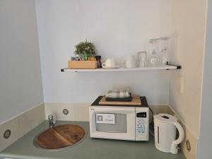 Waterside Apartment- Mandurah - With Jetty