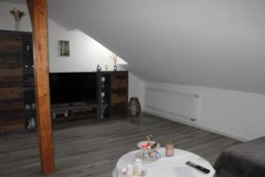 gemütliche Dachgeschoss- Ferienwohnung im Grünen