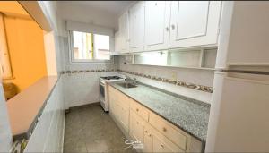 Departamento céntrico frente al casino y a pasos del mar!