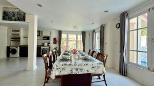 Pattaya city Jomtien Beach 4-bedroom villa