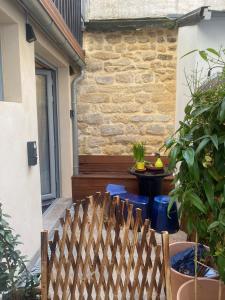 Tiny house with terrace near Pantheon